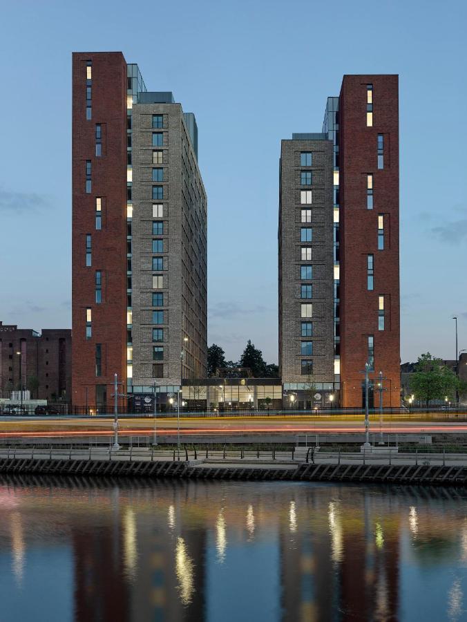 Trafford Suite Modern 1 Bed With Cinema Room Манчестер Экстерьер фото